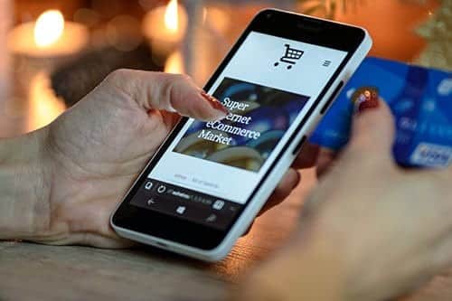 ecommerce-websites-clio-websites-mobile-screen-picture